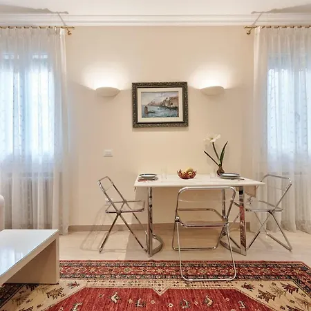 Romance In Rialto - Your House To Together Lejlighed